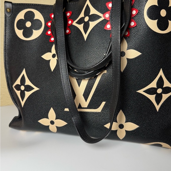 Louis Vuitton Black Tote with Beige Monogram and Red Accents - Picture 5 of 9